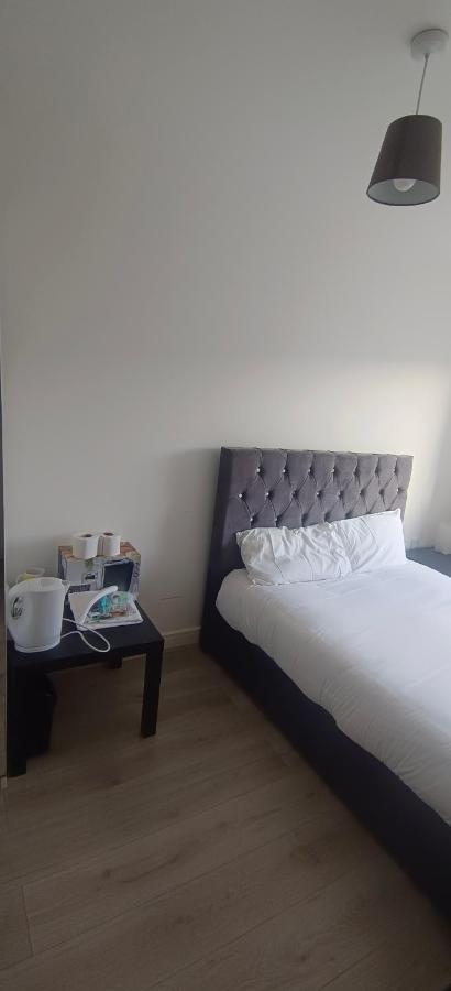 Free Car Park And Walk To Coop, Etihad , Piccadilly Manchester Exterior foto